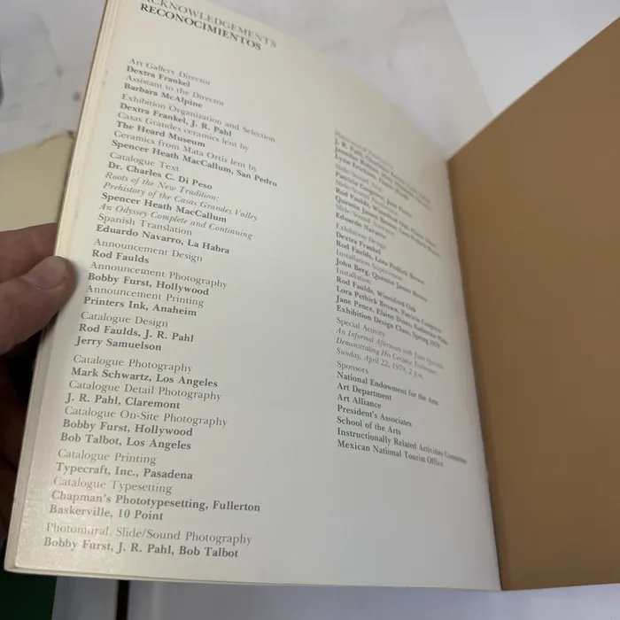 Interior — Juan Quezada and the New Tradition / Y la Nueva Tradicion